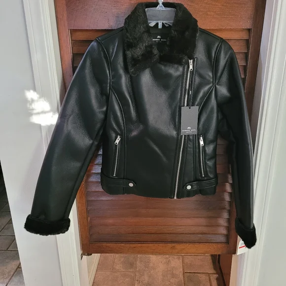 NWT Andrew Marc Black Faux Leather Faux Fur-Trim Moto Jacket XS - Picture 4 of 16